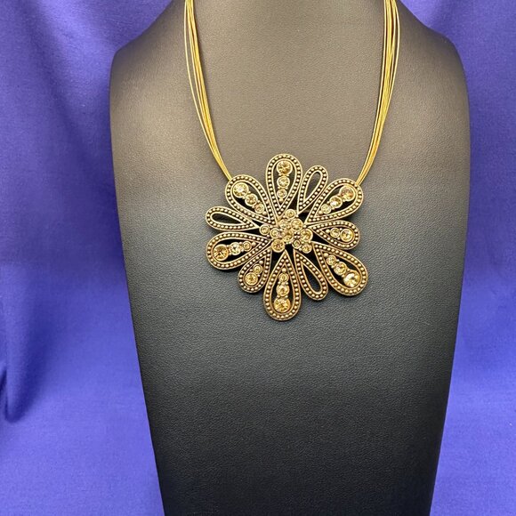 VTG Chico’s Gold-Tone Boho Crystal Flower Choker Pendant Necklace - Picture 7 of 10